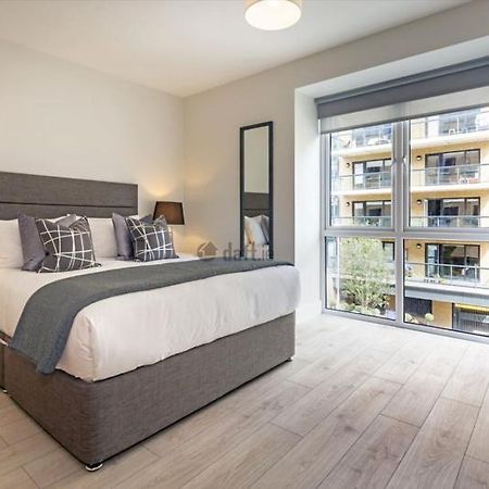 Modern Sandyford Bedroom Zewnętrze zdjęcie